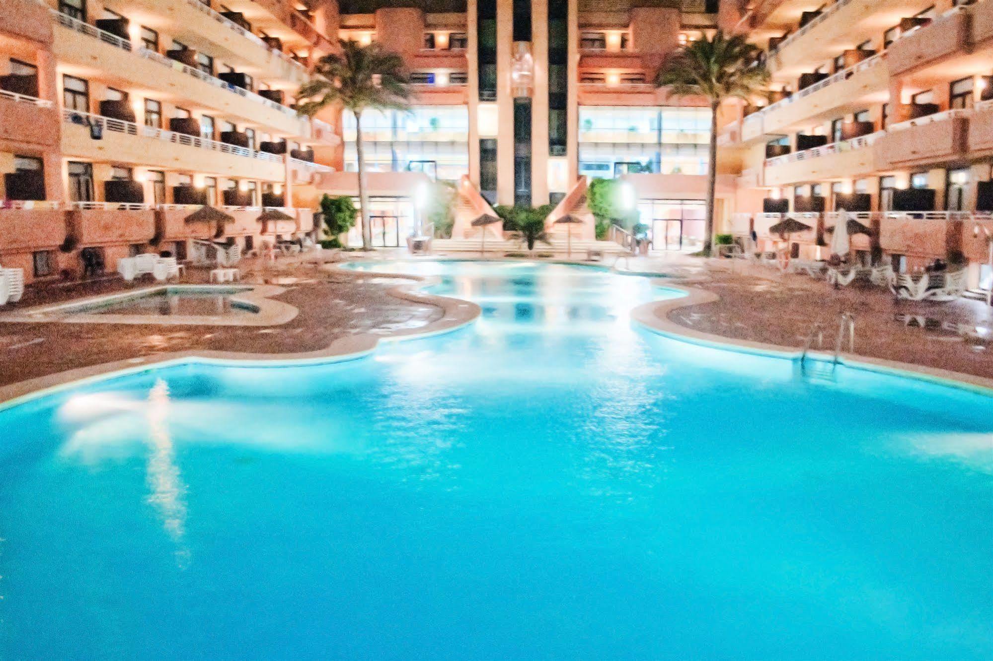 Advise Reina Apart-hotel Vera