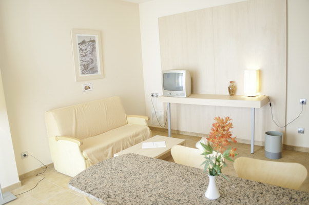 Aparthotel Advise Reina 4*